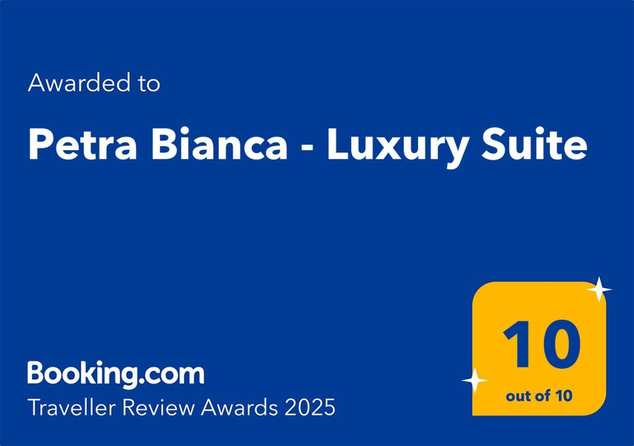 Petra Bianca Luxury Suite Ceglie Messapica Esterno foto